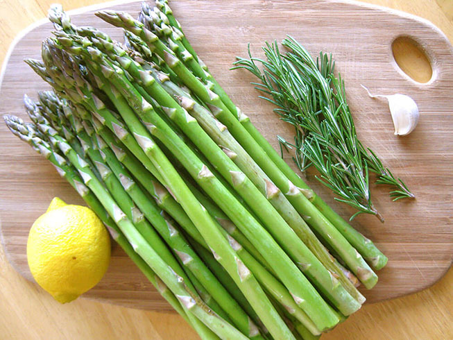 mang-tay-asparagus officinalis